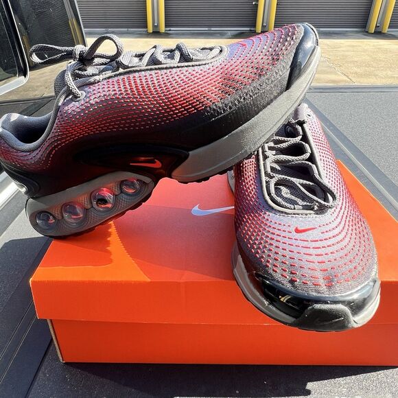 Nike Air Max DN Black University Red Iron Grey HM0708-002 sz 10.5 Men\'s Shoe main image 8